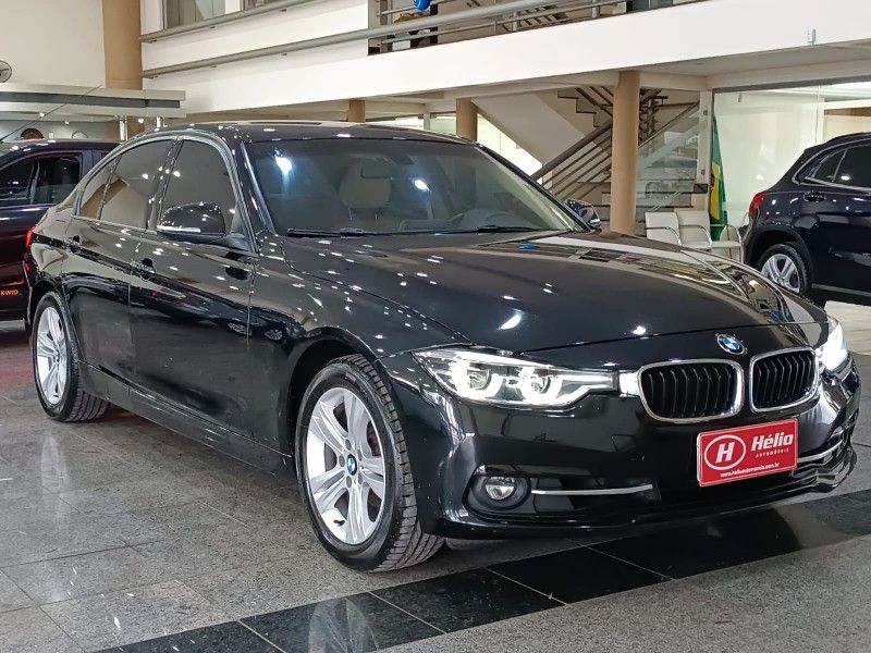 BMW 320i ACTIVE 2.0 2017 HÉLIO AUTOMÓVEIS LAJEADO / Carros no Vale