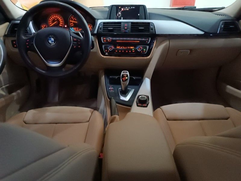 BMW 320i ACTIVE 2.0 2017 HÉLIO AUTOMÓVEIS LAJEADO / Carros no Vale