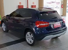 Mercedes-Benz GLA 200 2019 HÉLIO AUTOMÓVEIS LAJEADO / Carros no Vale