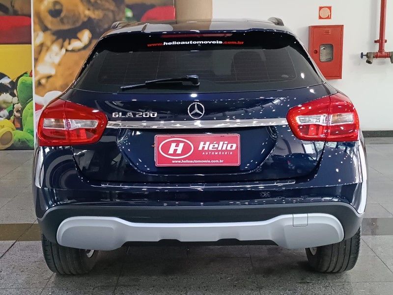 Mercedes-Benz GLA 200 2019 HÉLIO AUTOMÓVEIS LAJEADO / Carros no Vale