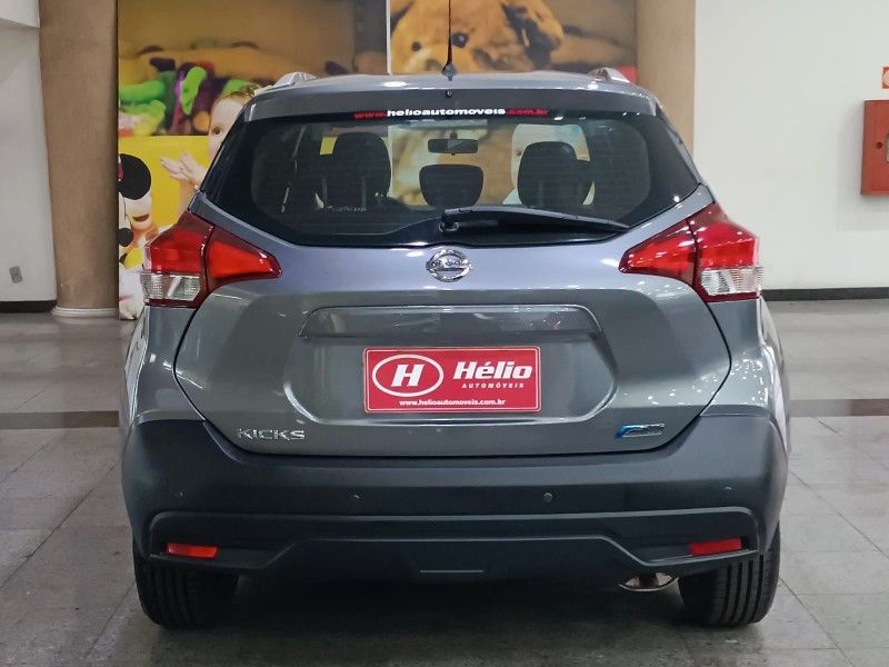 Nissan KICKS S 1.6 2018 HÉLIO AUTOMÓVEIS LAJEADO / Carros no Vale