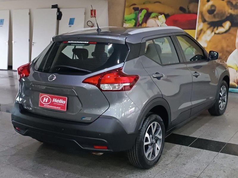 Nissan KICKS S 1.6 2018 HÉLIO AUTOMÓVEIS LAJEADO / Carros no Vale