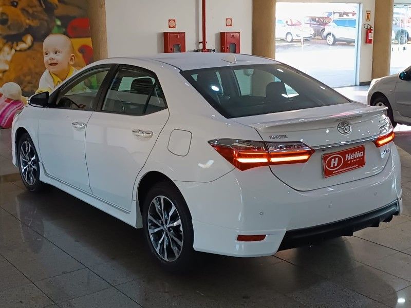 Toyota COROLLA XRS 2.0 2018 HÉLIO AUTOMÓVEIS LAJEADO / Carros no Vale