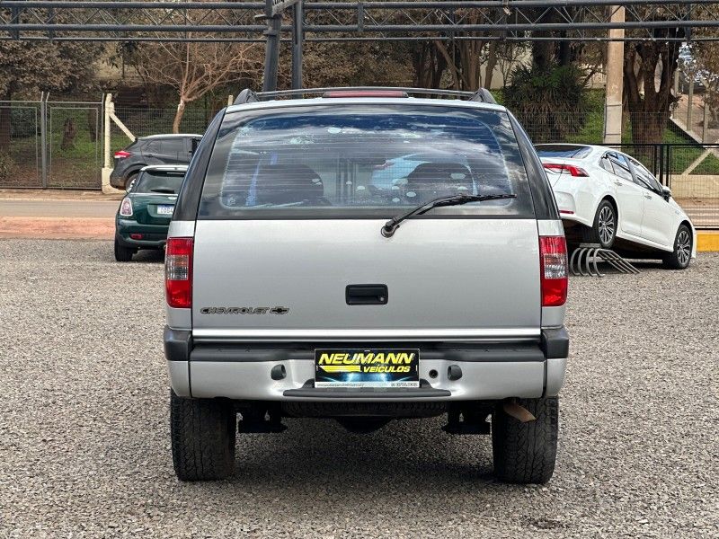 Chevrolet BLAZER 2.4 8V 2001 NEUMANN VEÍCULOS ARROIO DO MEIO / Carros no Vale