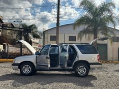 Chevrolet BLAZER 2.4 8V 2001 NEUMANN VEÍCULOS ARROIO DO MEIO / Carros no Vale