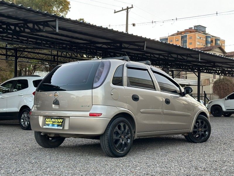 Chevrolet CORSA HATCH MAXX 1.4 8V 2012 NEUMANN VEÍCULOS ARROIO DO MEIO / Carros no Vale