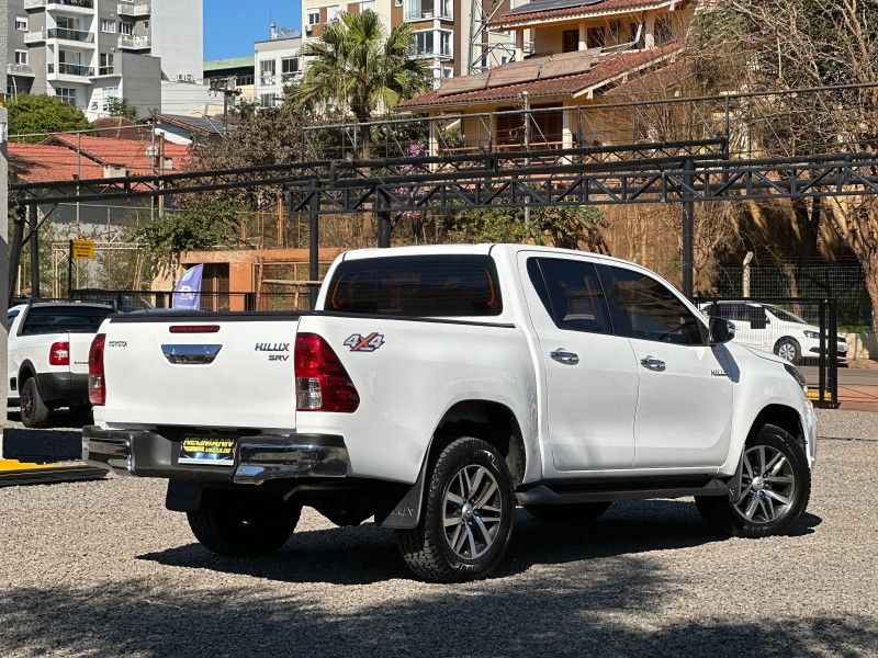 Toyota HILUX CAB.DUPLA SRV 2.8 TB 2020 NEUMANN VEÍCULOS ARROIO DO MEIO / Carros no Vale