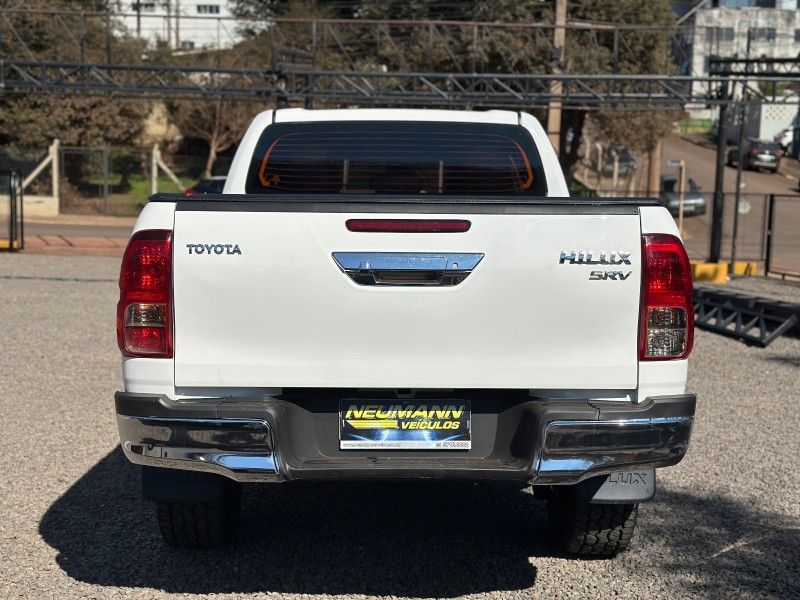 Toyota HILUX CAB.DUPLA SRV 2.8 TB 2020 NEUMANN VEÍCULOS ARROIO DO MEIO / Carros no Vale