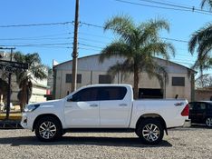 Toyota HILUX CAB.DUPLA SRV 2.8 TB 2020 NEUMANN VEÍCULOS ARROIO DO MEIO / Carros no Vale