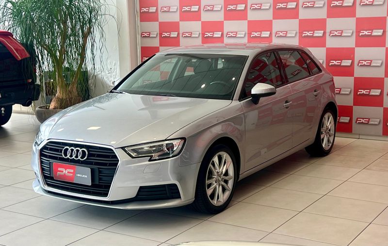 Audi A3 Sportback 1.4 TFSI S-tronic 2016/2017 PC VEÍCULOS SANTA CRUZ DO SUL / Carros no Vale