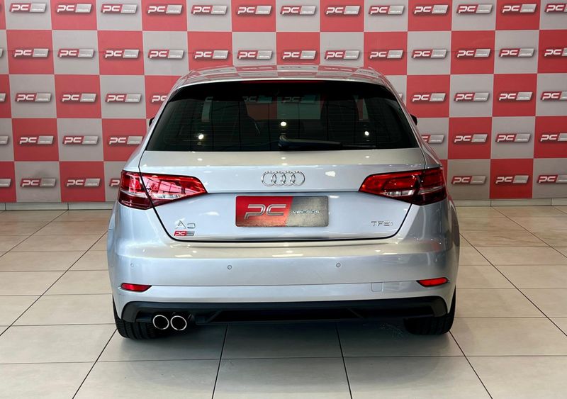 Audi A3 Sportback 1.4 TFSI S-tronic 2016/2017 PC VEÍCULOS SANTA CRUZ DO SUL / Carros no Vale