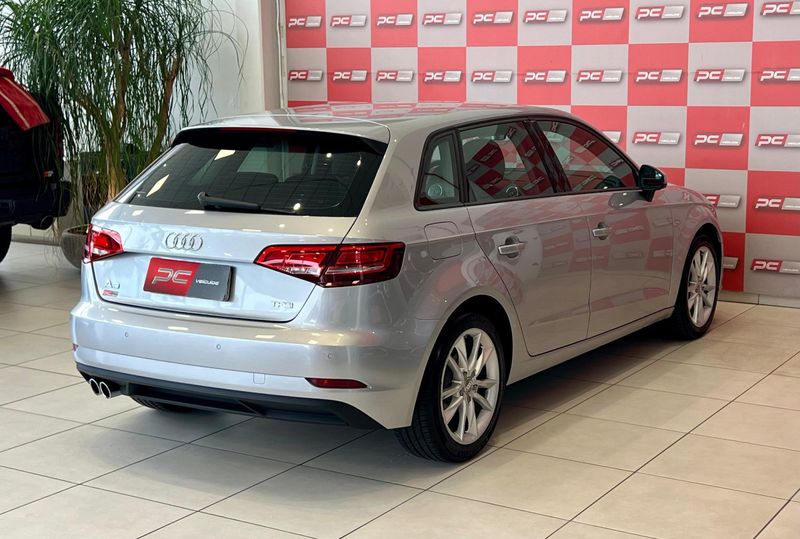 Audi A3 Sportback 1.4 TFSI S-tronic 2016/2017 PC VEÍCULOS SANTA CRUZ DO SUL / Carros no Vale