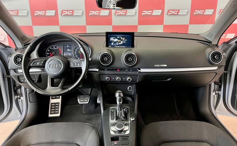 Audi A3 Sportback 1.4 TFSI S-tronic 2016/2017 PC VEÍCULOS SANTA CRUZ DO SUL / Carros no Vale