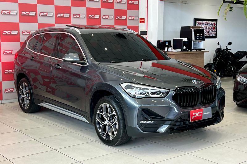 BMW X1 SDRIVE 20i 2.0/ TB Acti 2020/2021 PC VEÍCULOS SANTA CRUZ DO SUL / Carros no Vale