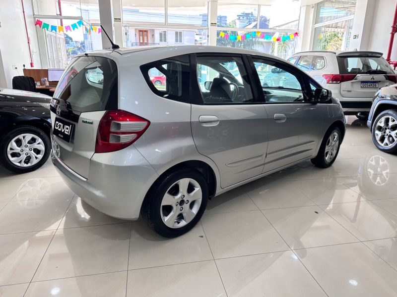 Honda Fit Lx 2009/2009 COVEL VEICULOS ENCANTADO / Carros no Vale