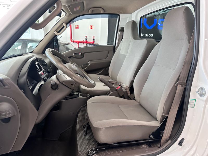 Hyundai Hr Hdb 2018/2019 COVEL VEICULOS ENCANTADO / Carros no Vale