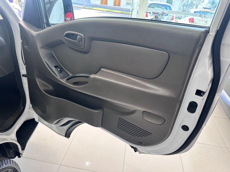 Hyundai Hr Hdb 2018/2019 COVEL VEICULOS ENCANTADO / Carros no Vale