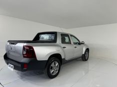 Renault Duster Oroch Dyna 1.6 Hi 16v Mec 2021/2022 COVEL VEICULOS ENCANTADO / Carros no Vale