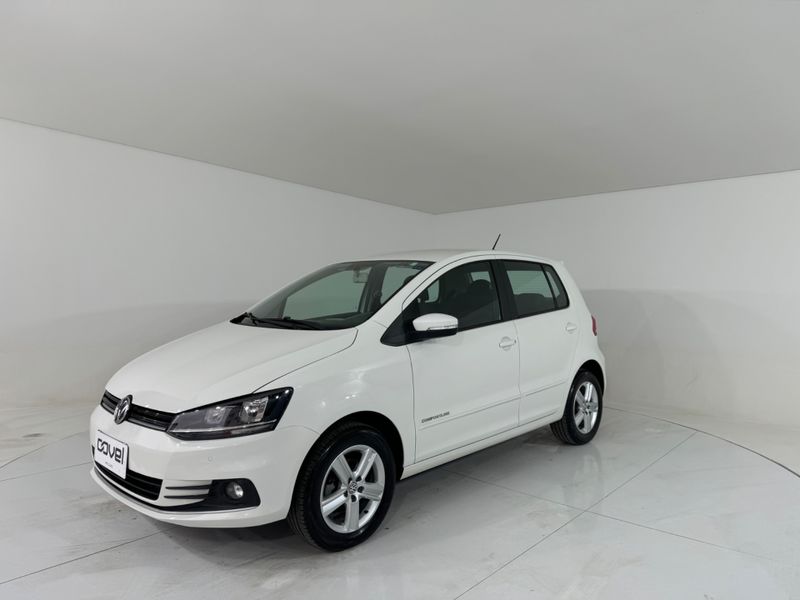 Volkswagen Fox Comfortline 1.0 12v 2016/2017 COVEL VEICULOS ENCANTADO / Carros no Vale