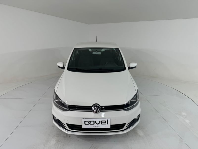 Volkswagen Fox Comfortline 1.0 12v 2016/2017 COVEL VEICULOS ENCANTADO / Carros no Vale