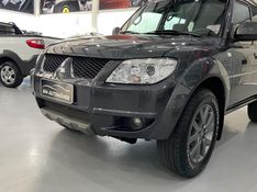 Mitsubishi Pajero Tr4 2.0 4×2 16v 140cv 2014/2015 SIM AUTOMÓVEIS ROLANTE / Carros no Vale