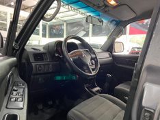 Mitsubishi Pajero Tr4 2.0 4×2 16v 140cv 2014/2015 SIM AUTOMÓVEIS ROLANTE / Carros no Vale