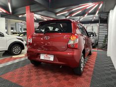 Toyota ETIOS X 1.3 16V Mec. 2014/2014 CIRNE AUTOMÓVEIS SANTA MARIA / Carros no Vale