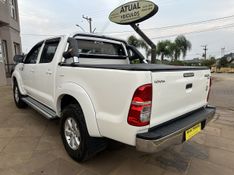 Toyota Hilux CD SR 4×2 2.7 16V/ 2013/2013 ATUAL VEÍCULOS VISTA ALEGRE DO PRATA / Carros no Vale