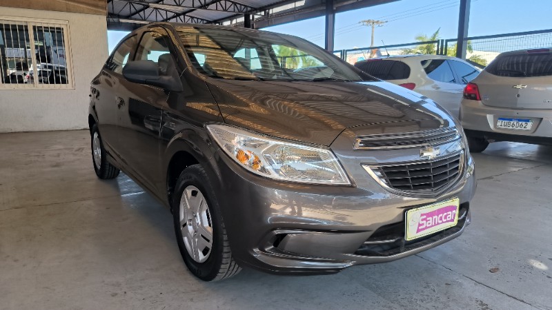 CHEVROLET ONIX 1.0 LT 2014/2015 SANCCAR VEÍCULOS SANTA CRUZ DO SUL / Carros no Vale