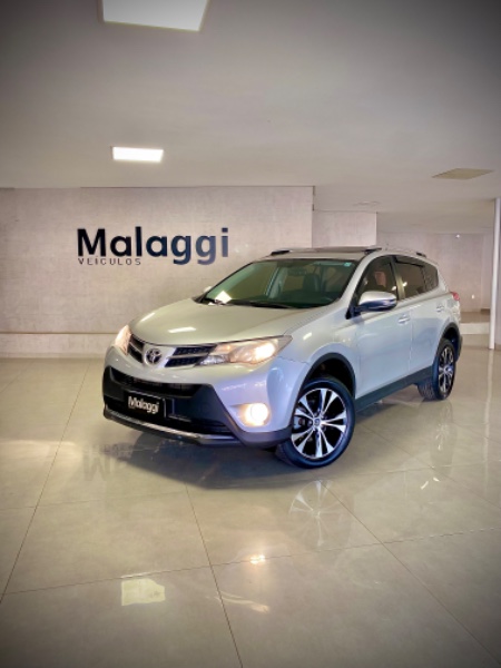 TOYOTA RAV4 2.5 4X4 16V GASOLINA 4P AUTOMÁTICO 2013/2014 MALAGGI VEÍCULOS ENCANTADO / Carros no Vale