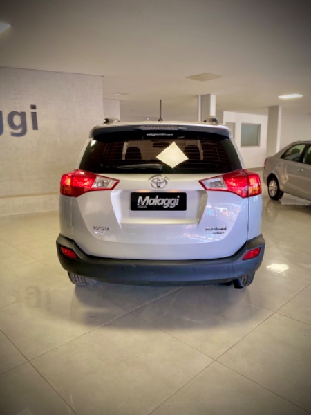 TOYOTA RAV4 2.5 4X4 16V GASOLINA 4P AUTOMÁTICO 2013/2014 MALAGGI VEÍCULOS ENCANTADO / Carros no Vale