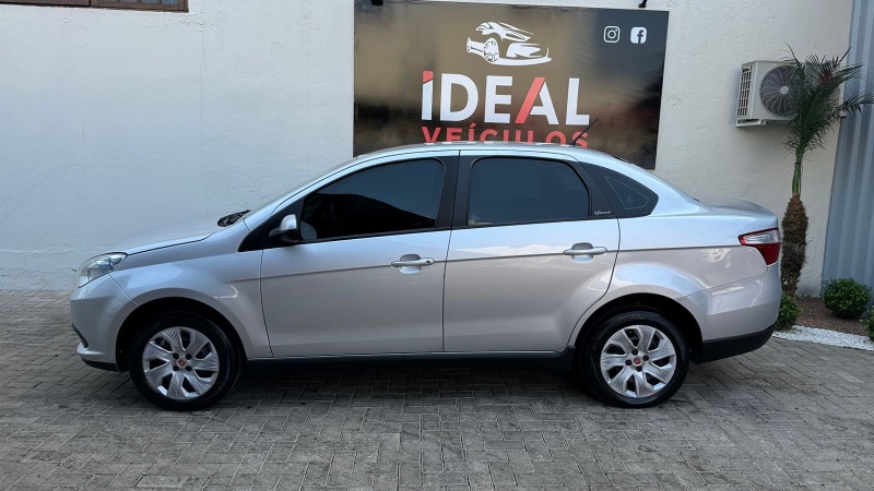 FIAT GRAND SIENA 1.4 ATTRACTIVE 8V /2018 IDEAL VEÍCULOS LAJEADO / Carros no Vale