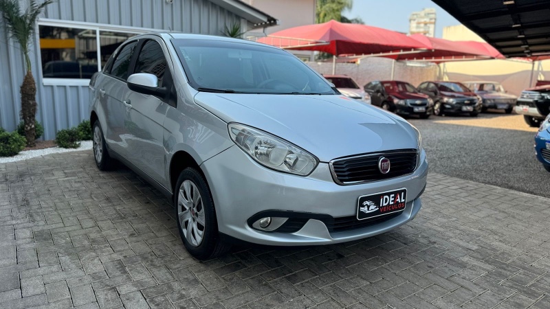 FIAT GRAND SIENA 1.4 ATTRACTIVE 8V /2018 IDEAL VEÍCULOS LAJEADO / Carros no Vale