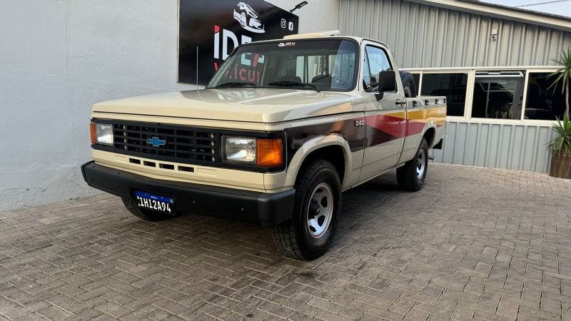 CHEVROLET D20 4.0 CUSTOM DE LUXE CS 8V TURBO /1988 IDEAL VEÍCULOS LAJEADO / Carros no Vale