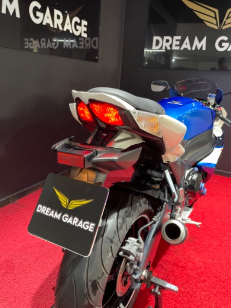 SUZUKI MOTOS GSX R 1000 SRAD 2015/2015 EXCLUSIVO VEÍCULOS SANTA CRUZ DO SUL / Carros no Vale