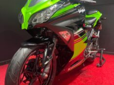 KAWASAKI NINJA 300 2018/2018 EXCLUSIVO VEÍCULOS SANTA CRUZ DO SUL / Carros no Vale