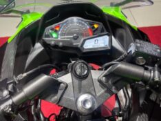 KAWASAKI NINJA 300 2018/2018 EXCLUSIVO VEÍCULOS SANTA CRUZ DO SUL / Carros no Vale