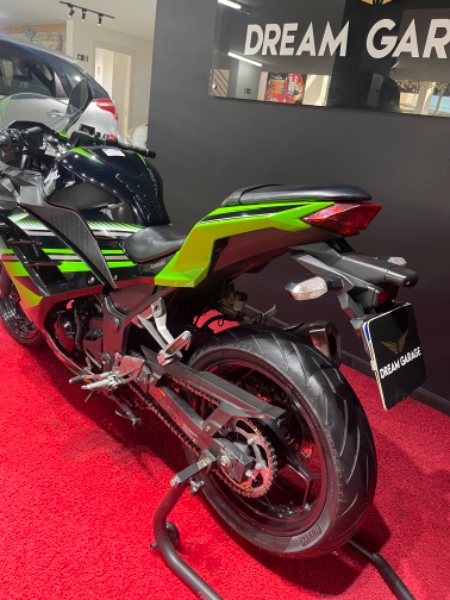 KAWASAKI NINJA 300 2018/2018 EXCLUSIVO VEÍCULOS SANTA CRUZ DO SUL / Carros no Vale