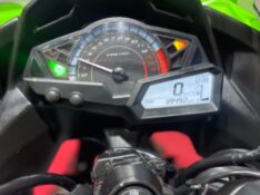 KAWASAKI NINJA 300 2018/2018 EXCLUSIVO VEÍCULOS SANTA CRUZ DO SUL / Carros no Vale