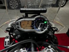 TRIUMPH TIGER 800 2015/2015 EXCLUSIVO VEÍCULOS SANTA CRUZ DO SUL / Carros no Vale