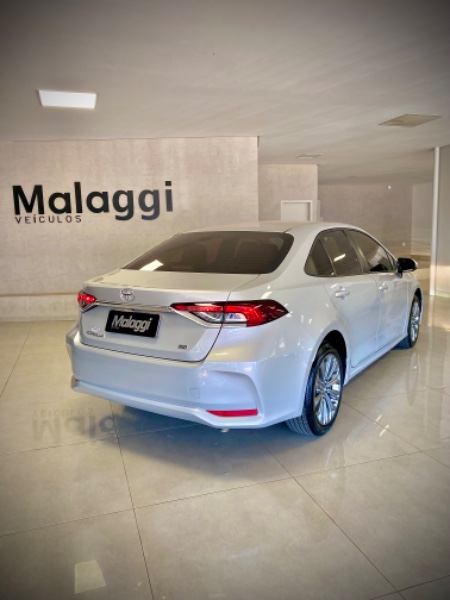 TOYOTA COROLLA 2.0 VVTIE XEI DIRECT SHIFT 2019/2020 MALAGGI VEÍCULOS ENCANTADO / Carros no Vale