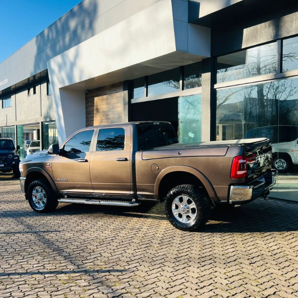 DODGE RAM 2500 LARAMIE 6.7 4X4 2020/2020 JOÃO CARROS MULTIMARCAS GUAPORÉ / Carros no Vale