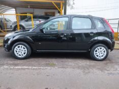 FORD FIESTA SE 1.0 2014/2014 ALTERNATIVA VEÍCULOS LAJEADO / Carros no Vale