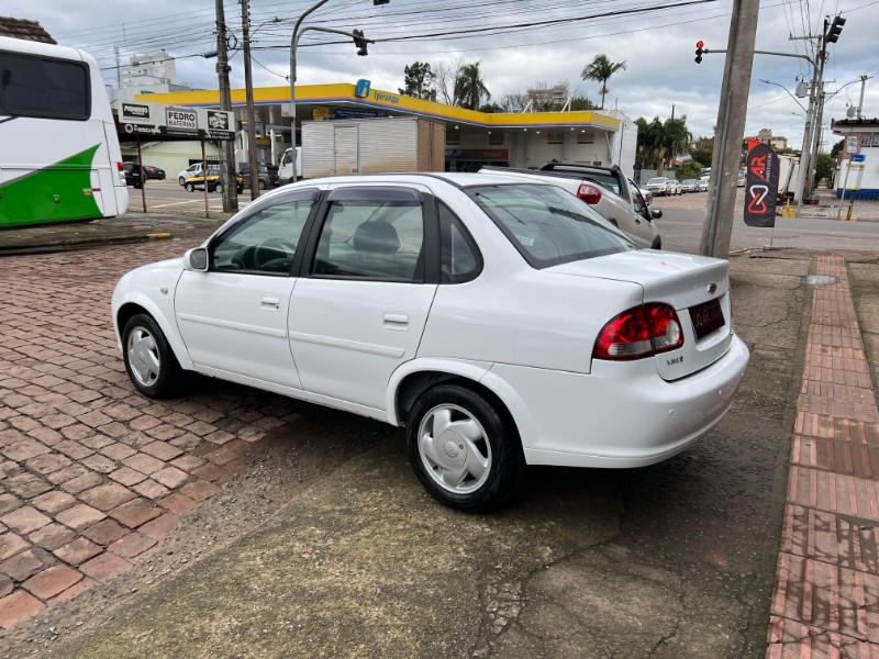 CHEVROLET CLASSIC 1.0 MPFI LS 8V FLEX 4P MANUAL 2013/2013 AR MULTIMARCAS VENÂNCIO AIRES / Carros no Vale