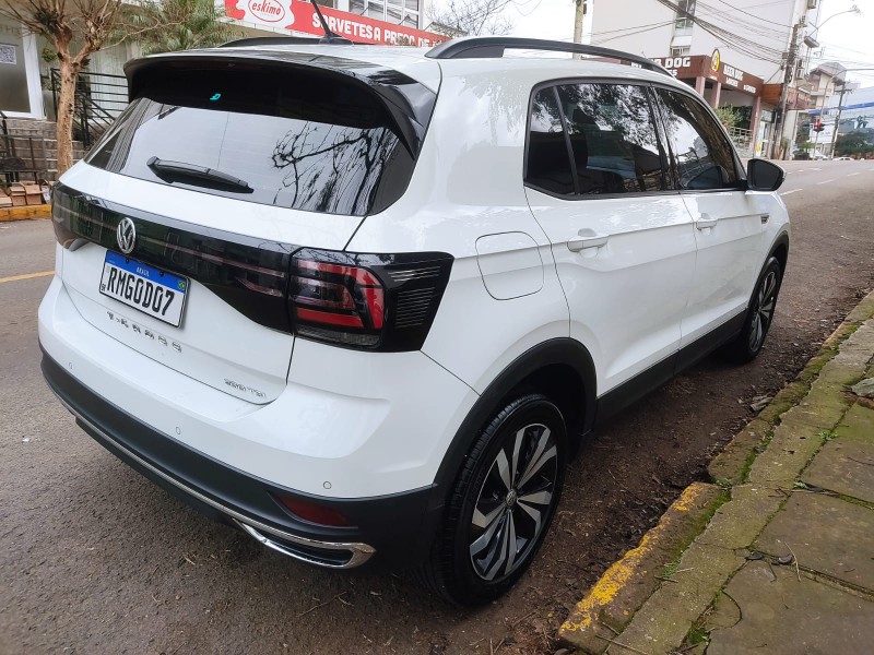 VOLKSWAGEN T-CROSS CONFORTLINE - 2021