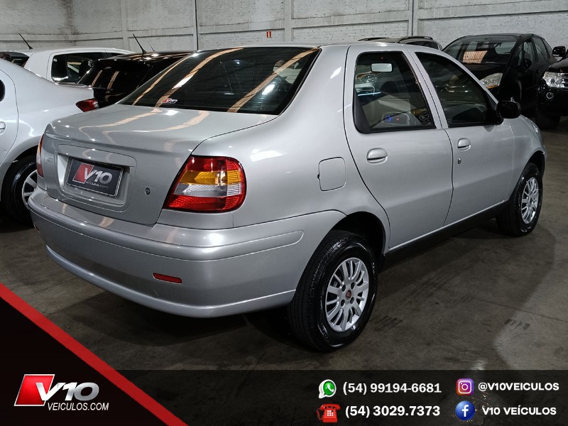 FIAT SIENA 1.0 MPI 8V FIRE FLEX 2005/2006 V10 VEÍCULOS CAXIAS DO SUL / Carros no Vale