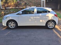 CHEVROLET ONIX 1.0 LS 2015/2015 STOPCAR MULTIMARCAS ESTRELA / Carros no Vale