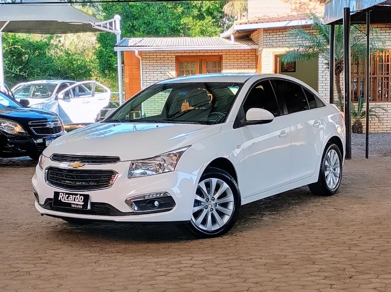 CHEVROLET CRUZE LT 1.8 16V FLEXPOWER 4P AUT. 2014/2015 RICARDO VEÍCULOS TEUTÔNIA / Carros no Vale