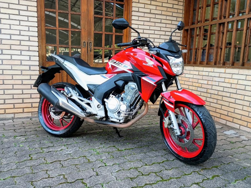 HONDA MOTOS CB 250F TWISTER 2021/2022 RICARDO VEÍCULOS TEUTÔNIA / Carros no Vale