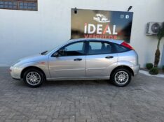 FORD FOCUS 1.8 /2003 IDEAL VEÍCULOS LAJEADO / Carros no Vale